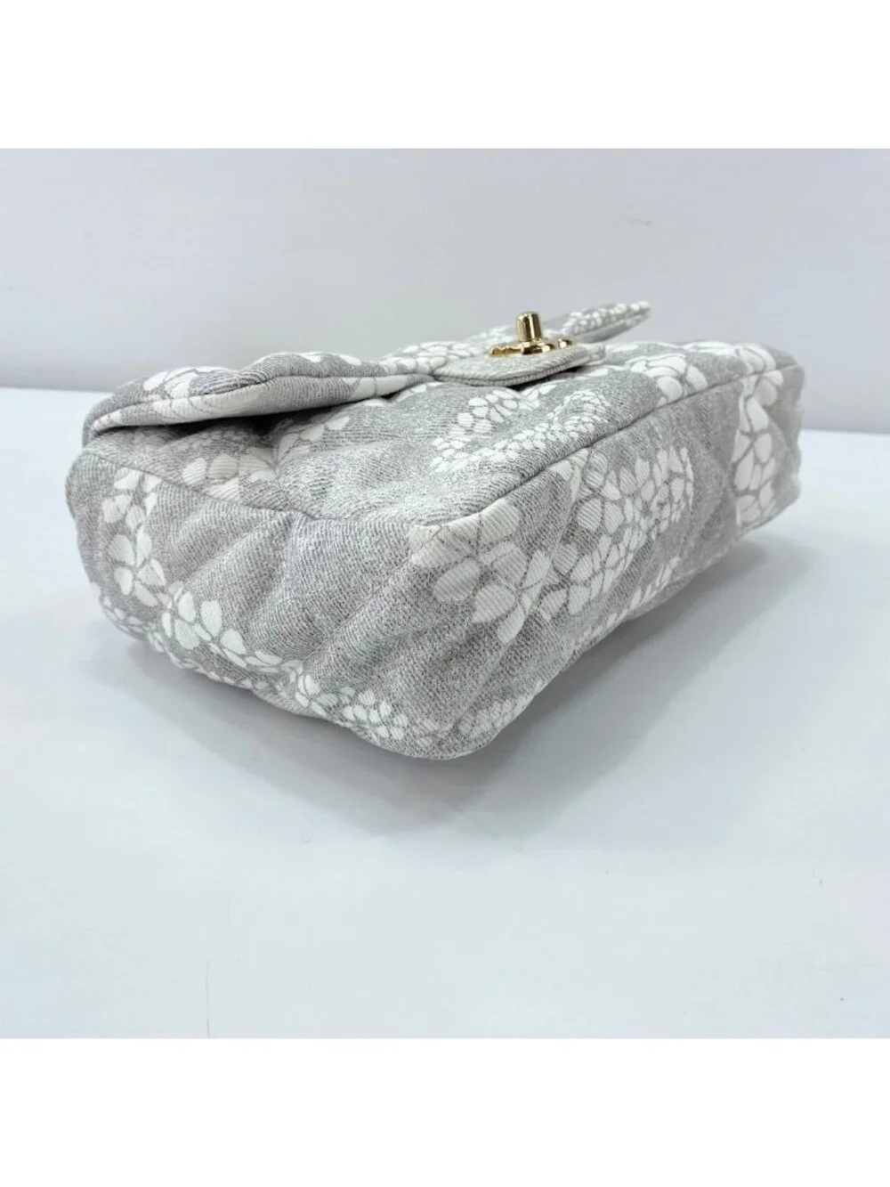 Chanel Shoulder Bag Cocobi Chi 23